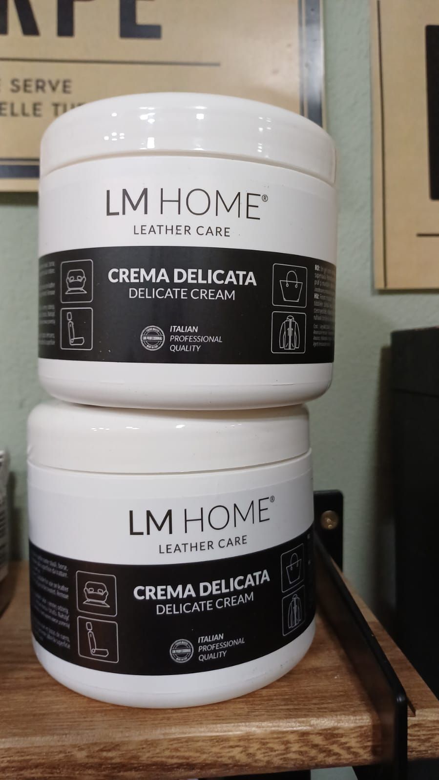 Crema delicata LM Home in barattolo sullo scaffale di Calzolaio Baruka